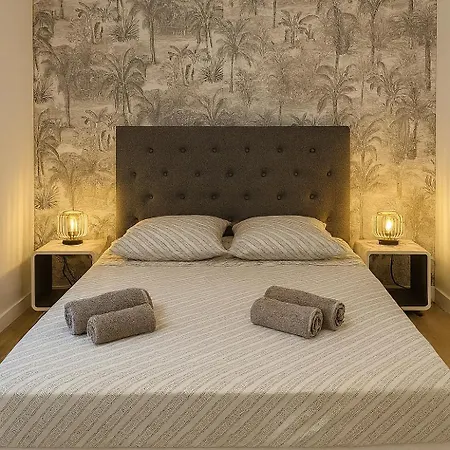 Апартаменты Between Sea And Ramparts - Elegance And Comfort