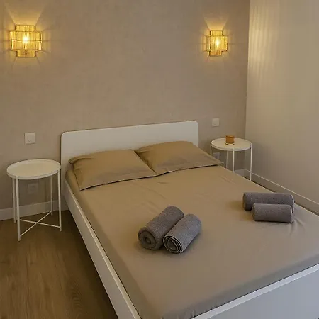 Апартаменты Between Sea And Ramparts - Elegance And Comfort